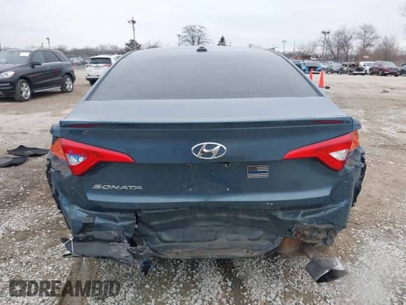 2017 Hyundai Sonata SE с VIN 5NPE24AF9HH445488, выставлен на аукционе IAAI как лот 41058868 с пробегом 146 812 миль миль и . История ставок и продаж доступна на DreamBid. Изображение 17.