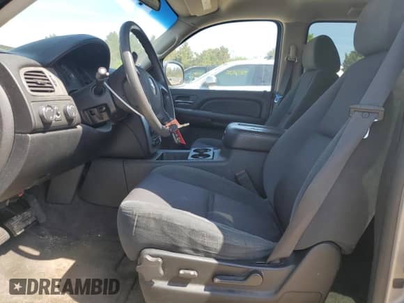 2009 Chevrolet Tahoe Special Service with VIN 1GNFK03029R259914, listed as a Copart auction lot 55276375 with 270,266 mi miles and Salvage title. Bid and sale history available at DreamBid. Image 7.