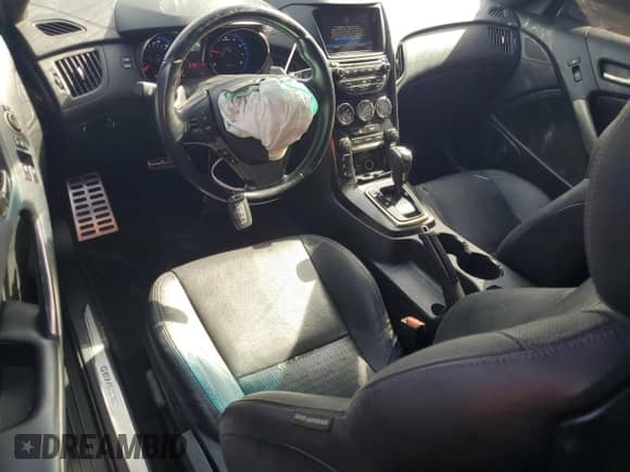 2015 Hyundai Genesis Coupe Ultimate с VIN KMHHU6KJ7FU125879, выставлен на аукционе Copart как лот 83255834 с пробегом 44 305 миль миль и Списание • Salvage title. История ставок и продаж доступна на DreamBid. Изображение 8.