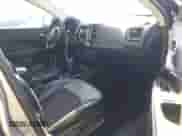 2020 Jeep Compass Latitude z VIN 3C4NJCBB1LT102627, wystawiony jako IAAI lot #41657827 z przebiegiem 68 371 mil mil oraz . Historia ofert i sprzedaży dostępna na DreamBid. Obrazek 5.