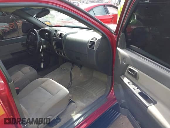 2005 Chevrolet Colorado z VIN 1GCDT138158279001, wystawiony jako IAAI lot #41867596 z przebiegiem 86 245 mil mil oraz . Historia ofert i sprzedaży dostępna na DreamBid. Obrazek 5.