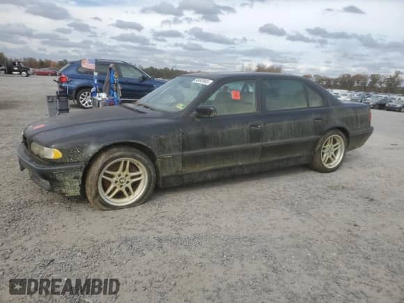 2001 BMW 7 Series 740iL with VIN WBAGH834X1DP33913, listed as a Copart auction lot 90492045 with 226,631 mi miles and Clean title. Bid and sale history available at DreamBid. Image 1.