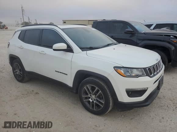 2019 Jeep Compass Altitude z VIN 3C4NJCBBXKT711522, wystawiony jako Copart lot #82715655 z przebiegiem 128 723 mil mil oraz Czysty tytuł • Clean title. Historia ofert i sprzedaży dostępna na DreamBid. Obrazek 4.