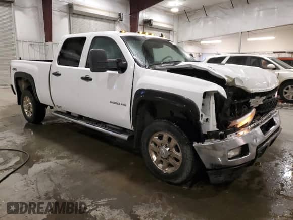 2013 Chevrolet Silverado 3500HD SRW LT z VIN 1GC4K0CG7DF138352, wystawiony jako Copart lot #84374374 z przebiegiem 224 485 mil mil oraz Szkoda całkowita • Salvage title. Historia ofert i sprzedaży dostępna na DreamBid. Obrazek 4.
