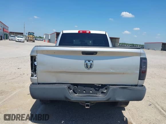 2012 Ram 1500 Tradesman z VIN 1C6RD6FP2CS168791, wystawiony jako IAAI lot #41644108 z przebiegiem 211 029 mil mil oraz . Historia ofert i sprzedaży dostępna na DreamBid. Obrazek 16.