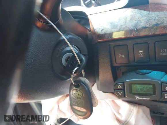 2015 Toyota Tundra Platinum с VIN 5TFAY5F15FX441259, выставлен на аукционе IAAI как лот 43162043 с пробегом 145 976 миль миль и . История ставок и продаж доступна на DreamBid. Изображение 11.