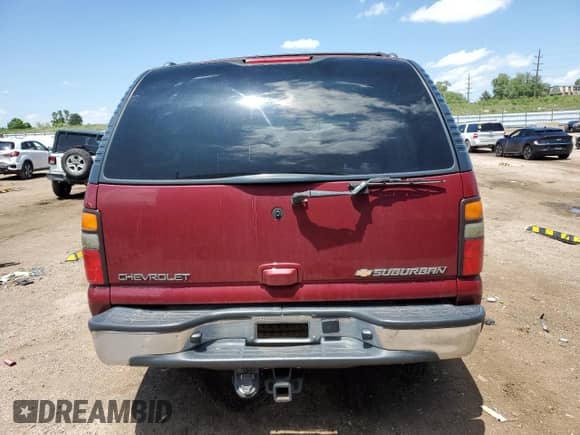 2005 Chevrolet Suburban LT with VIN 3GNFK16Z15G251006, listed as a Copart auction lot 60098725 with 210,560 mi miles and Salvage title. Bid and sale history available at DreamBid. Image 6.