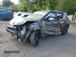 2021 Jeep Compass Altitude with VIN 3C4NJDBBXMT586028, listed as a Copart auction lot 65242105 with 75,990 mi miles and Salvage title. Bid and sale history available at DreamBid. Image 1.