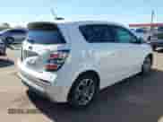 2019 Chevrolet Sonic LT с VIN 1G1JD6SB5K4132461, выставлен на аукционе IAAI как лот 42825641 с пробегом 131 146 миль миль и . История ставок и продаж доступна на DreamBid. Изображение 4.