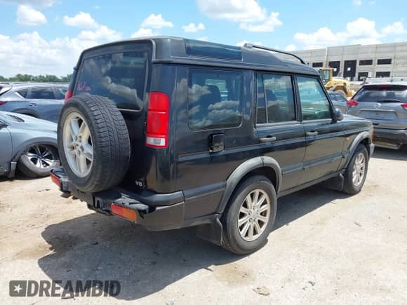 2002 Land Rover Discovery Cloth with VIN SALTY15412A752111, listed as a IAAI auction lot 42522532 with 224,742 mi miles and . Bid and sale history available at DreamBid. Image 4.
