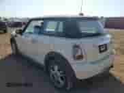 2012 MINI Hardtop с VIN WMWSU3C52CT260986, выставлен на аукционе Copart как лот 81976875 с пробегом 130 257 миль миль и Списание • Salvage title. История ставок и продаж доступна на DreamBid. Изображение 2.