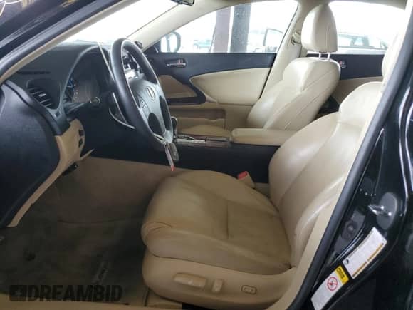 2007 Lexus IS 250 с VIN JTHBK262975026826, выставлен на аукционе Copart как лот 84777325 с пробегом 146 499 миль миль и Списание • Salvage title. История ставок и продаж доступна на DreamBid. Изображение 7.