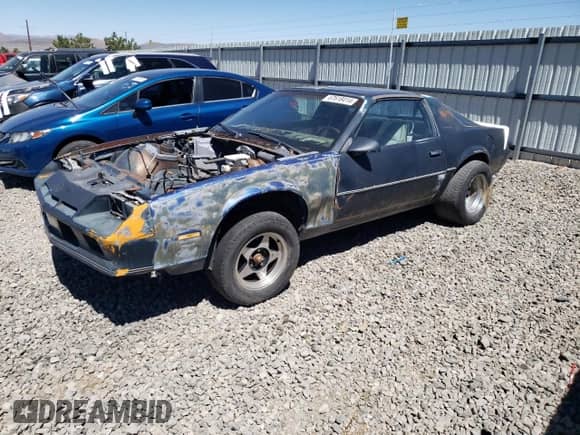 1982 Chevrolet Camaro with VIN 1G1AS87H0CL177359, listed as a Copart auction lot 67618414 with Not provided miles and Salvage title. Bid and sale history available at DreamBid. Image 1.
