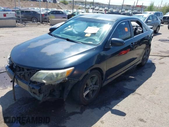 2013 Toyota Camry LE z VIN 4T1BF1FK6DU702937, wystawiony jako IAAI lot #43102968 z przebiegiem Nie podano mil oraz . Historia ofert i sprzedaży dostępna na DreamBid. Obrazek 16.