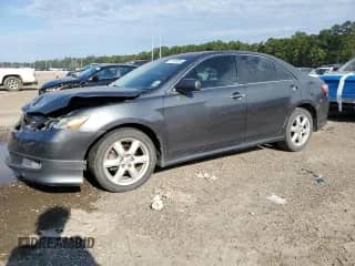2007 Toyota Camry LE с VIN 4T1BK46K47U041233, выставлен на аукционе Copart как лот 71120055 с пробегом Не указан миль и Списание • Salvage title. История ставок и продаж доступна на DreamBid. Изображение 1.