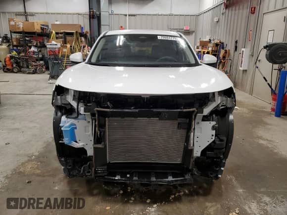 2025 Nissan Kicks SV with VIN 3N8AP6CB7SL349277, listed as a Copart auction lot 70684775 with 1,170 mi miles and Salvage title. Bid and sale history available at DreamBid. Image 5.