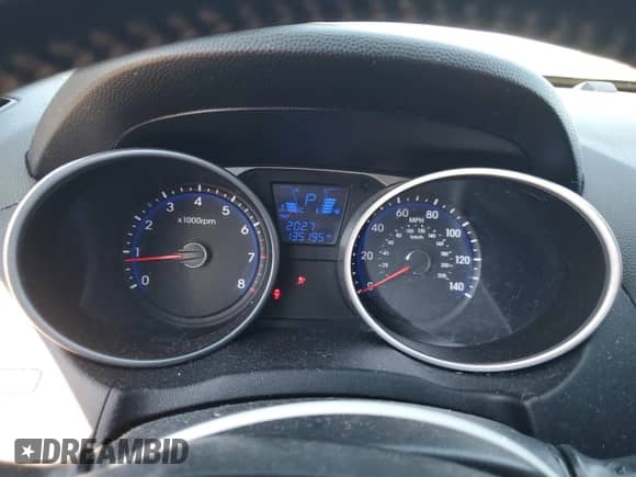 2015 Hyundai Tucson Limited with VIN KM8JU3AGXFU043151, listed as a Copart auction lot 89926715 with 135,195 mi miles and Salvage title. Bid and sale history available at DreamBid. Image 9.