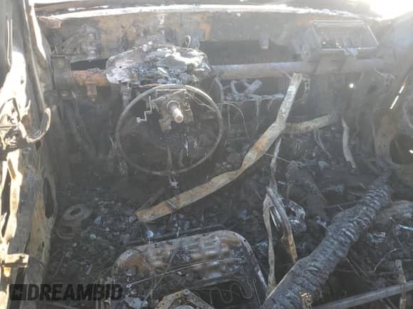 2005 Hyundai Santa Fe GLS с VIN KM8SC13D15U007118, выставлен на аукционе Copart как лот 87815955 с пробегом Не указан миль и На запчасти • Non repairable. История ставок и продаж доступна на DreamBid. Изображение 8.