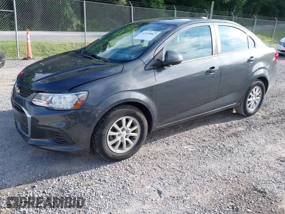 2019 Chevrolet Sonic LT с VIN 1G1JC5SB9K4129561, выставлен на аукционе IAAI как лот 42528667 с пробегом 94 260 миль миль и . История ставок и продаж доступна на DreamBid. Изображение 2.