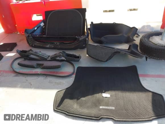 2024 Hyundai Sonata SEL с VIN KMHL64JA7RA381410, выставлен на аукционе IAAI как лот 43298979 с пробегом 5 768 миль миль и . История ставок и продаж доступна на DreamBid. Изображение 12.