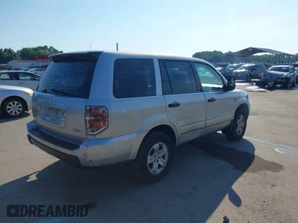 2007 Honda Pilot LX с VIN 2HKYF18157H524620, выставлен на аукционе IAAI как лот 42848065 с пробегом 212 946 миль миль и . История ставок и продаж доступна на DreamBid. Изображение 4.