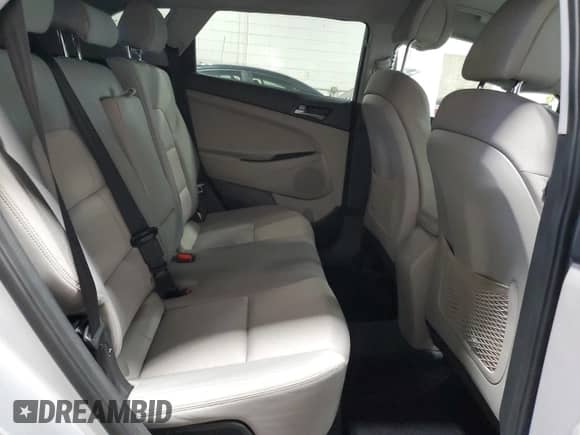 2018 Hyundai Tucson SEL с VIN KM8J33A43JU678035, выставлен на аукционе Copart как лот 90321305 с пробегом 85 196 миль миль и Списание • Salvage title. История ставок и продаж доступна на DreamBid. Изображение 11.