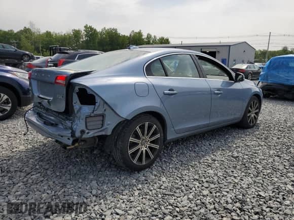 2017 Volvo S60 Inscription с VIN LYV402TK8HB143349, выставлен на аукционе Copart как лот 60250865 с пробегом 109 301 миль миль и Списание • Salvage title. История ставок и продаж доступна на DreamBid. Изображение 3.