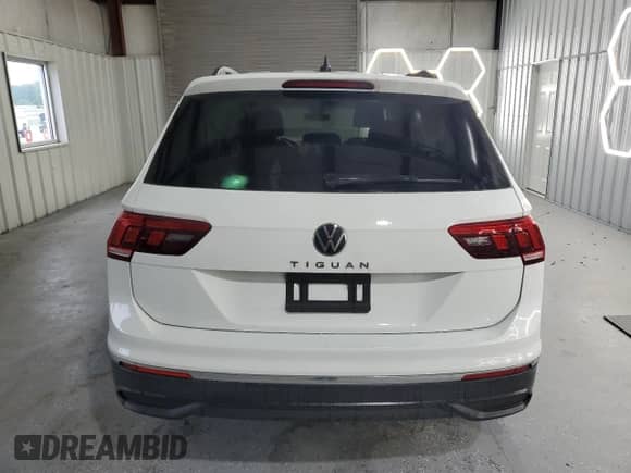 2024 Volkswagen Tiguan S с VIN 3VVRB7AX8RM186162, выставлен на аукционе Copart как лот 64621085 с пробегом 5 957 миль миль и Списание • Salvage title. История ставок и продаж доступна на DreamBid. Изображение 6.