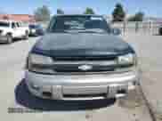 2002 Chevrolet TrailBlazer LTZ z VIN 1GNDS13S622433335, wystawiony jako Copart lot #50054935 z przebiegiem 308 128 mil mil oraz Szkoda całkowita • Salvage title. Historia ofert i sprzedaży dostępna na DreamBid. Obrazek 5.