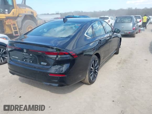 2025 Honda Accord Touring with VIN 1HGCY2F83SA040490, listed as a IAAI auction lot 42112974 with 1,578 mi miles and . Bid and sale history available at DreamBid. Image 4.