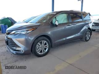 2023 Toyota Sienna Platinum с VIN 5TDESKFCXPS079150, выставлен на аукционе Copart как лот 56069085 с пробегом 31 499 миль миль и Списание • Salvage title. История ставок и продаж доступна на DreamBid. Изображение 1.