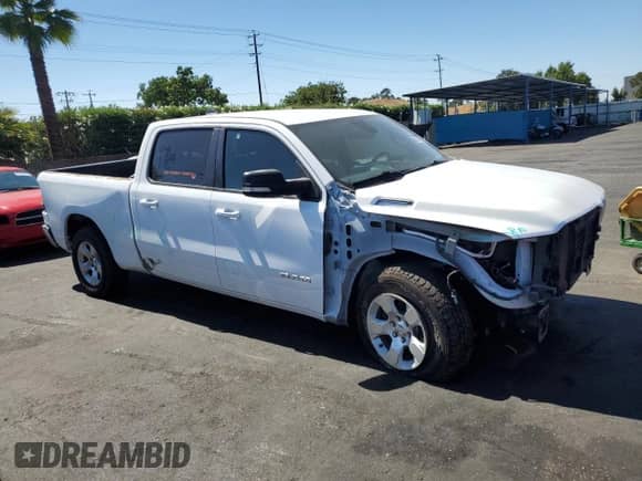 2021 Ram 1500 Big Horn z VIN 1C6SRFMT0MN619204, wystawiony jako Copart lot #67558905 z przebiegiem 111 891 mil mil oraz Szkoda całkowita • Salvage title. Historia ofert i sprzedaży dostępna na DreamBid. Obrazek 4.