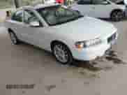 2007 Volvo S60 2.5L Turbo с VIN YV1RH592672614657, выставлен на аукционе IAAI как лот 42438342 с пробегом 105 956 миль миль и . История ставок и продаж доступна на DreamBid. Изображение 1.