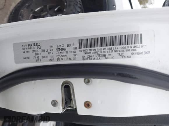 2015 Ram 1500 Outdoorsman z VIN 1C6RR7LT6FS635868, wystawiony jako IAAI lot #43380330 z przebiegiem 143 522 mil mil oraz . Historia ofert i sprzedaży dostępna na DreamBid. Obrazek 9.