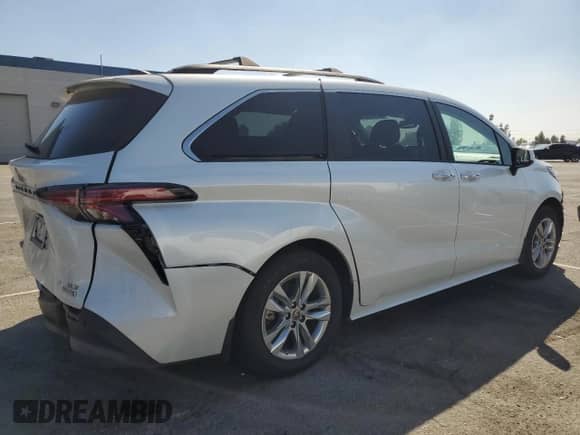 2022 Toyota Sienna XLE z VIN 5TDJRKEC3NS106018, wystawiony jako Copart lot #84283895 z przebiegiem 51 319 mil mil oraz Szkoda całkowita • Salvage title. Historia ofert i sprzedaży dostępna na DreamBid. Obrazek 3.