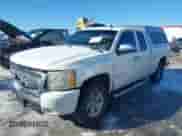 2007 Chevrolet Silverado 1500 1LT с VIN 1GCEK19C87Z566190, выставлен на аукционе IAAI как лот 41619183 с пробегом 216 273 миль миль и . История ставок и продаж доступна на DreamBid. Изображение 20.