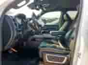 2021 Ram 1500 Laramie z VIN 1C6RREJT8MN503553, wystawiony jako Copart lot #84180415 z przebiegiem 96 389 mil mil oraz Szkoda całkowita • Salvage title. Historia ofert i sprzedaży dostępna na DreamBid. Obrazek 7.