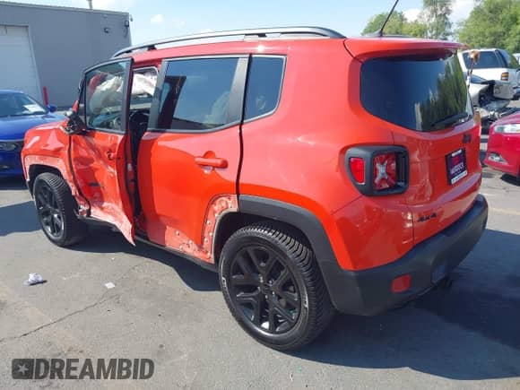 2017 Jeep Renegade Latitude with VIN ZACCJBBB6HPF27549, listed as a IAAI auction lot 43106137 with 102,105 mi miles and . Bid and sale history available at DreamBid. Image 3.
