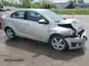 2013 Chevrolet Sonic LTZ с VIN 1G1JE5SG5D4217581, выставлен на аукционе Copart как лот 55977985 с пробегом 49 601 миль миль и Списание • Salvage title. История ставок и продаж доступна на DreamBid. Изображение 4.
