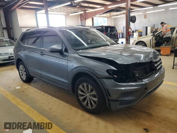 2019 Volkswagen Tiguan S с VIN 3VV1B7AX8KM028553, выставлен на аукционе Copart как лот 59908675 с пробегом 137 569 миль миль и Списание • Salvage title. История ставок и продаж доступна на DreamBid. Изображение 4.