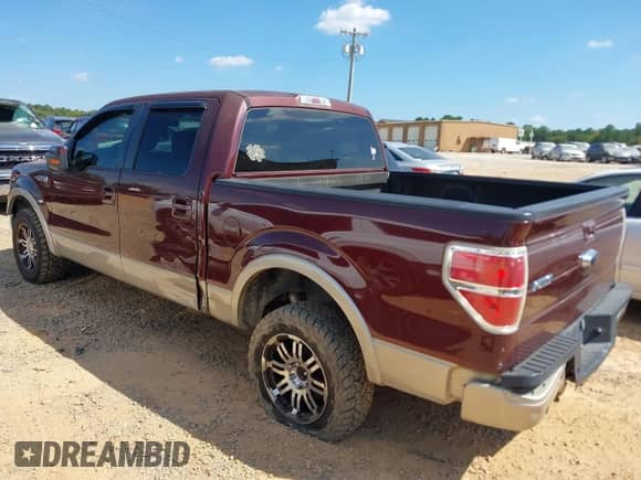 2009 Ford F-150 XL z VIN 1FTPW12V09FA78624, wystawiony jako IAAI lot #43247142 z przebiegiem 244 183 mil mil oraz . Historia ofert i sprzedaży dostępna na DreamBid. Obrazek 3.