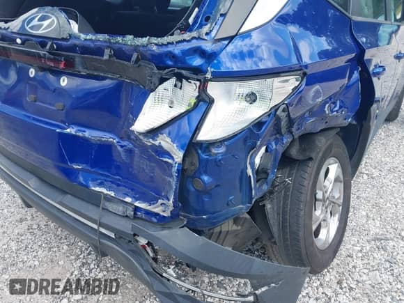 2022 Hyundai Tucson SE with VIN 5NMJA3AEXNH003119, listed as a IAAI auction lot 42740492 with 89,862 mi miles and . Bid and sale history available at DreamBid. Image 18.