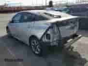 2017 Toyota Prius Two z VIN JTDKARFU1H3542285, wystawiony jako Copart lot #84614875 z przebiegiem 121 557 mil mil oraz Szkoda całkowita • Salvage title. Historia ofert i sprzedaży dostępna na DreamBid. Obrazek 2.