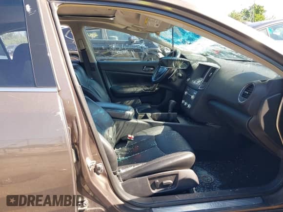 2014 Nissan Maxima SV z VIN 1N4AA5AP9EC441275, wystawiony jako IAAI lot #42586862 z przebiegiem Nie podano mil oraz . Historia ofert i sprzedaży dostępna na DreamBid. Obrazek 5.