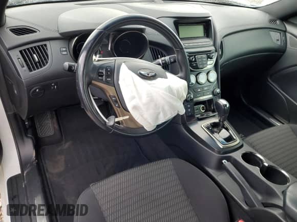 2013 Hyundai Genesis Coupe Premium с VIN KMHHT6KD7DU090450, выставлен на аукционе Copart как лот 81945695 с пробегом 127 670 миль миль и Списание • Salvage title. История ставок и продаж доступна на DreamBid. Изображение 8.