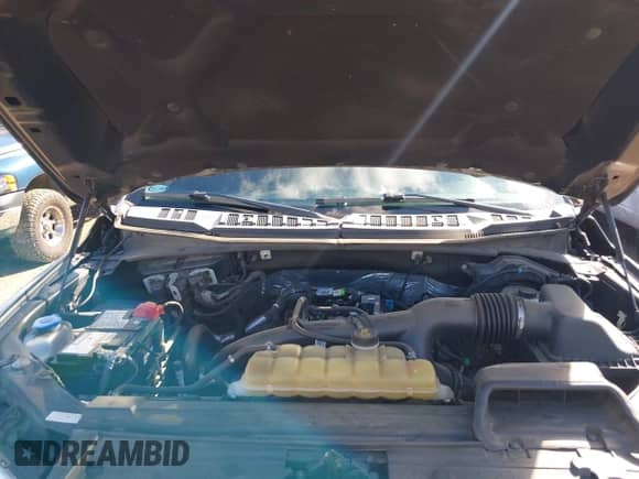 2020 Ford F-150 XL с VIN 1FTEW1EP3LKD05176, выставлен на аукционе IAAI как лот 43398179 с пробегом 111 392 миль миль и . История ставок и продаж доступна на DreamBid. Изображение 10.