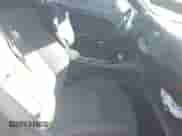 2017 Dodge Challenger 392 Hemi Scat Pack Shaker z VIN 2C3CDZFJXHH578379, wystawiony jako IAAI lot #42230835 z przebiegiem 100 855 mil mil oraz . Historia ofert i sprzedaży dostępna na DreamBid. Obrazek 5.