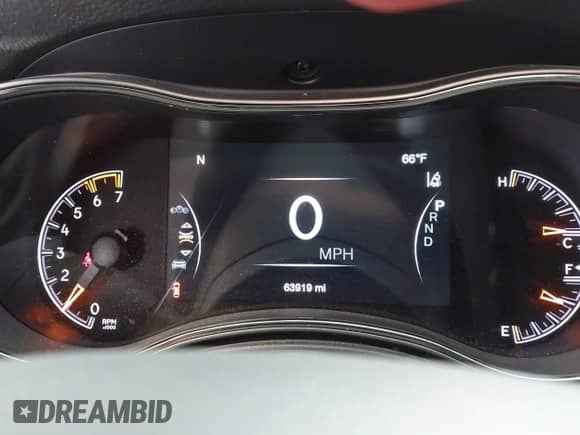 2020 Jeep Grand Cherokee Limited X z VIN 1C4RJFBT5LC315605, wystawiony jako IAAI lot #42554539 z przebiegiem 63 919 mil mil oraz . Historia ofert i sprzedaży dostępna na DreamBid. Obrazek 7.