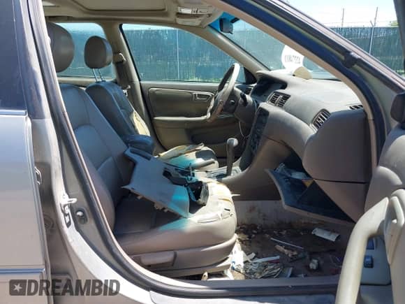 1997 Toyota Camry LE z VIN 4T1BG22K4VU063869, wystawiony jako IAAI lot #42274011 z przebiegiem Nie podano mil oraz . Historia ofert i sprzedaży dostępna na DreamBid. Obrazek 5.