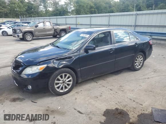2011 Toyota Camry XLE z VIN 4T1BK3EK5BU625869, wystawiony jako Copart lot #70542465 z przebiegiem 152 425 mil mil oraz Szkoda całkowita • Salvage title. Historia ofert i sprzedaży dostępna na DreamBid. Obrazek 1.